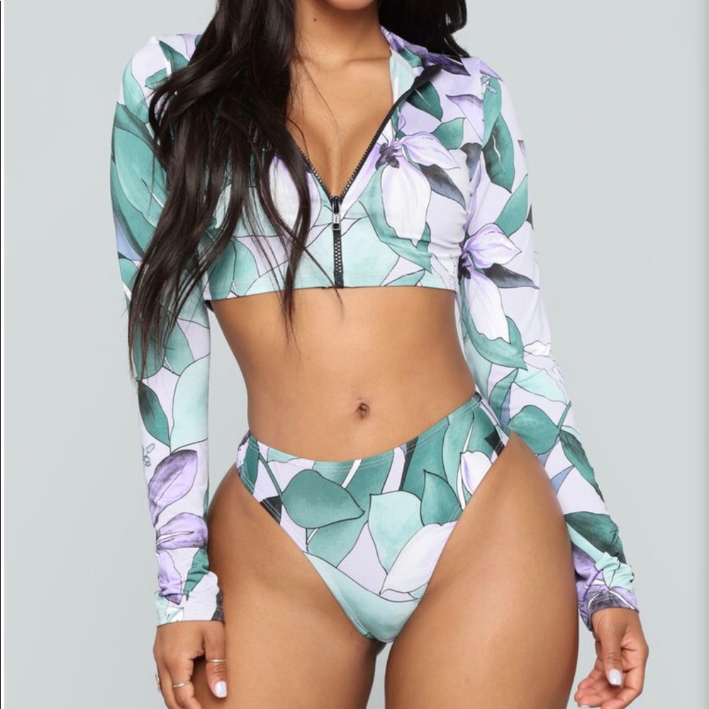 SOLD OUT FASHION NOVA CHASIN WATERFALLS BIKINI